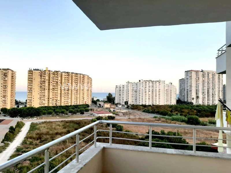 MERSİN TÖMÜK 1+1 HAVUZLU SİTEDE SATILIK DAİRE