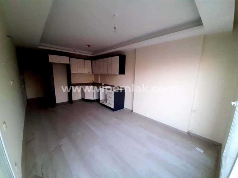 MERSİN TÖMÜK 1+1 HAVUZLU SİTEDE SATILIK DAİRE