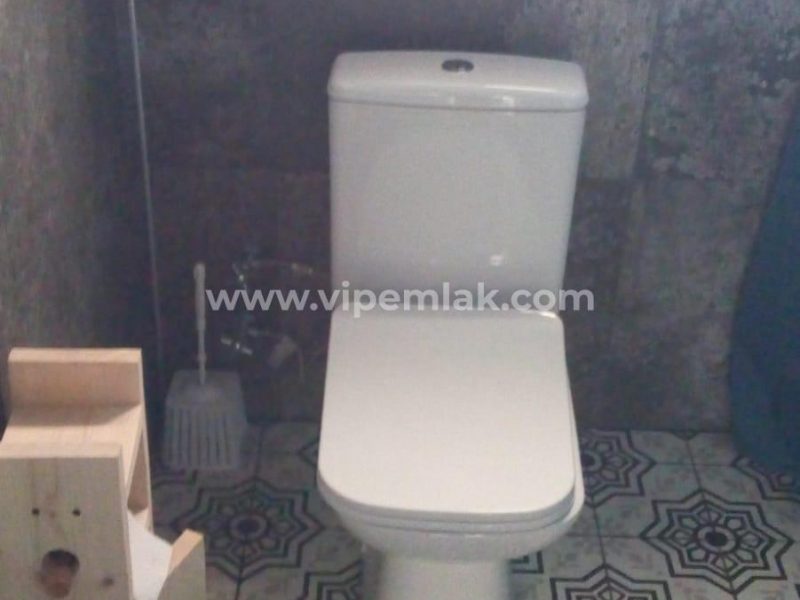 ESENKENT SİTESİNDE İÇİ YENİLENMİŞ COUNTRY VİLLA
