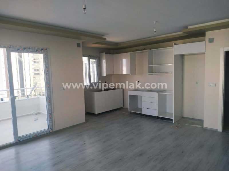 ERDEMLİ ALATA MAHALLESİNDE GENİŞ KULLANIŞLI 2+1 SATILIK DAİRE