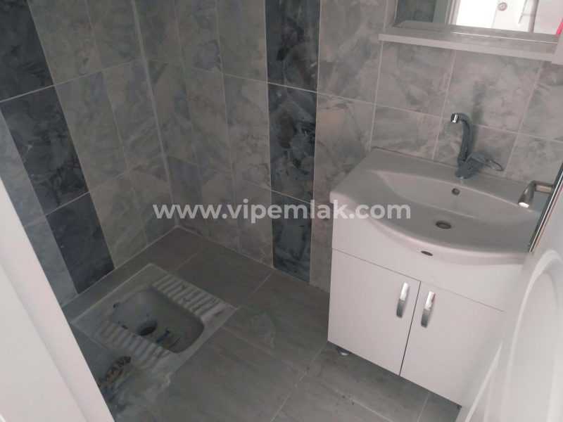 ERDEMLİ ALATA MAHALLESİNDE GENİŞ KULLANIŞLI 2+1 SATILIK DAİRE