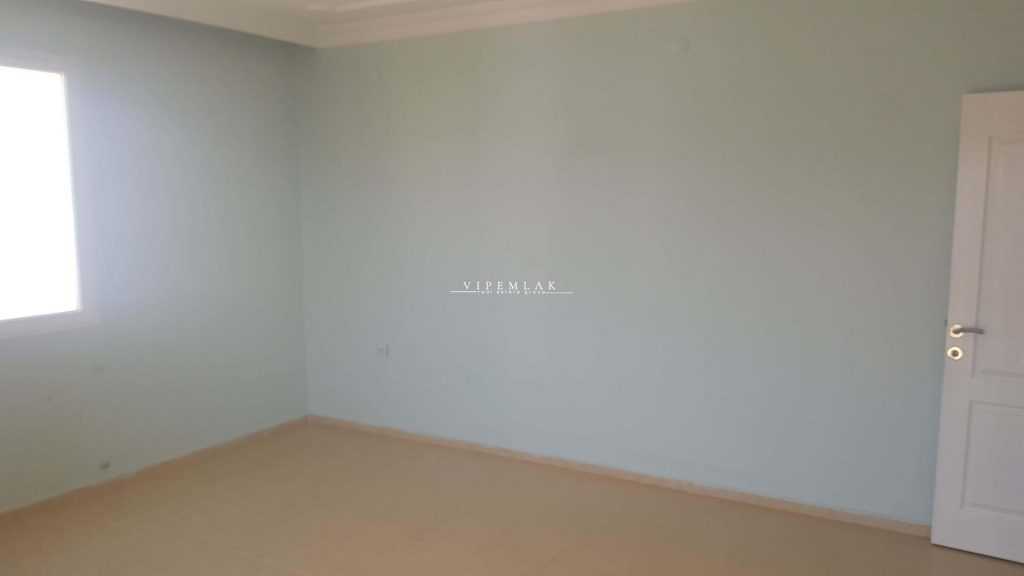 ERDEMLİ MERKEZDE 3+1 BAĞIMSIZ MUTFAK ACİL SATILIK UYGUN FİYATLI DAİRE