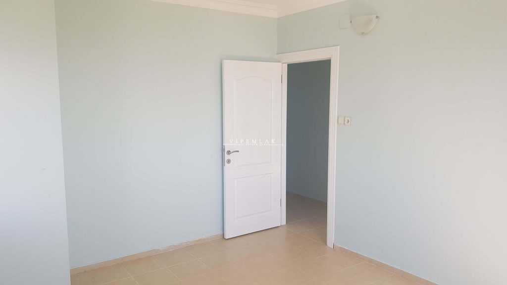 ERDEMLİ MERKEZDE 3+1 BAĞIMSIZ MUTFAK ACİL SATILIK UYGUN FİYATLI DAİRE