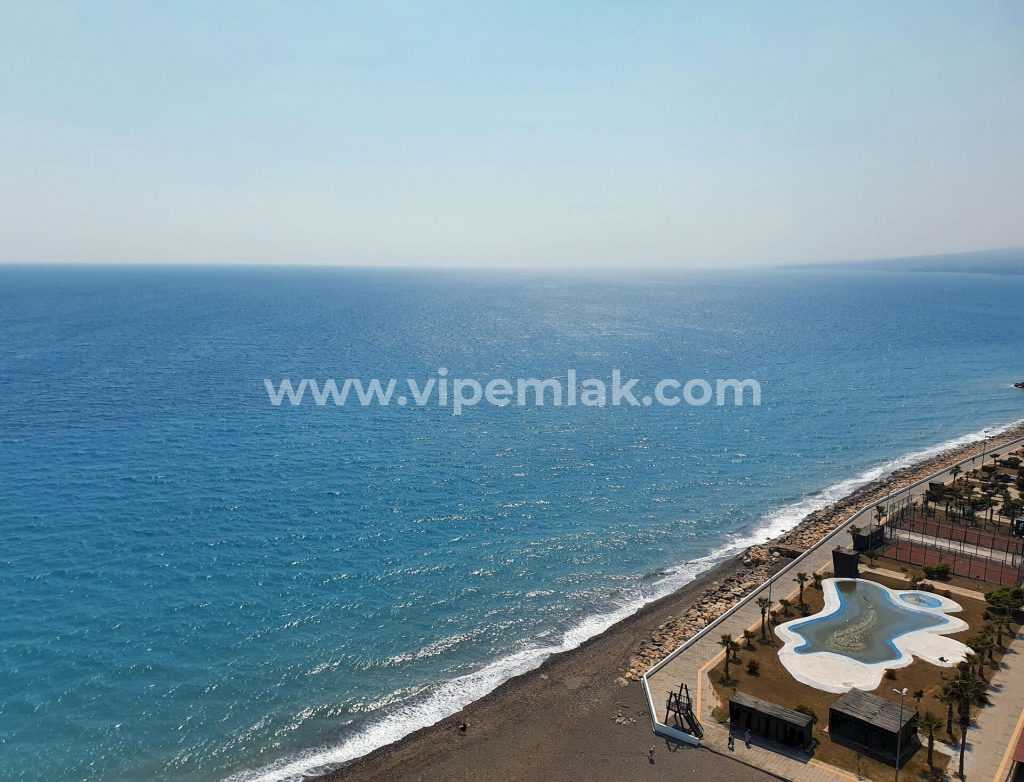 ERDEMLİ ALATA PARK SİTESİNDE DENİZE SIFIR YÜKSEK KAT 4+1 DAİRE