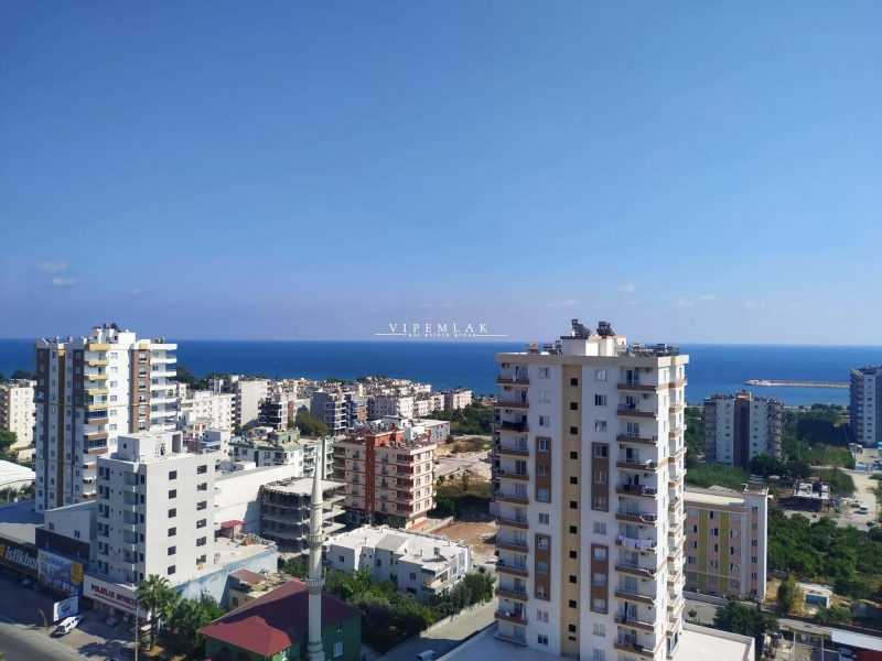 Erdemli Bulvar Yeşilyurt’ta 5+1 Muhteşem Manzaralı Satılık Daire