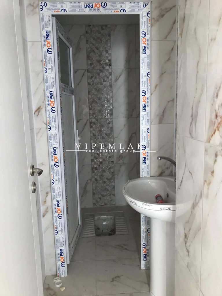 ERDEMLİ ALATA MAHALLESİNDE DEBİ AKADEMİ KARŞISI ACİL SATILIK 3+1 SIFIR DAİRE