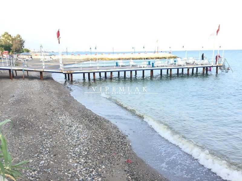 ÇEŞMELİ LİPARİS 3 SİTESİ EŞYALI SATILIK 3+1 UYGUN FİYATLI DAİRE