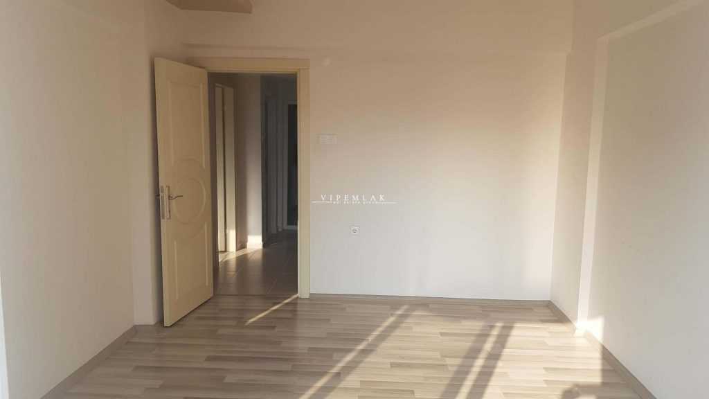 ERDEMLİ MERKEZ 2+1 EŞYASIZ KİRALIK DAİRE