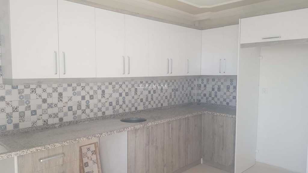 ERDEMLİ CARREFOURSA KARŞISI ALATA APARTMANI ACİL SATILIK 3+1 SIFIR DAİRE