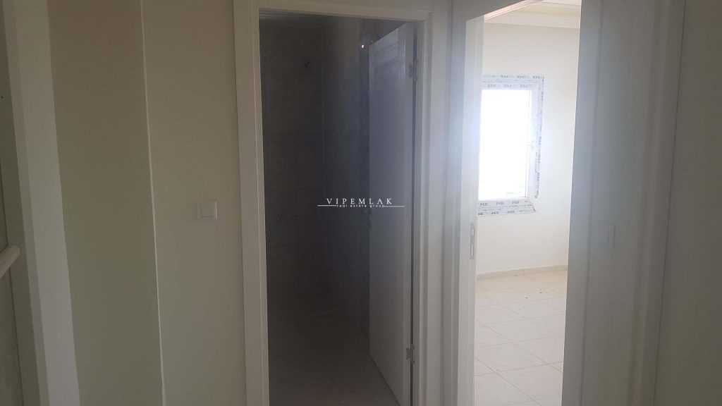 ERDEMLİ CARREFOURSA KARŞISI ALATA APARTMANI ACİL SATILIK 3+1 SIFIR DAİRE