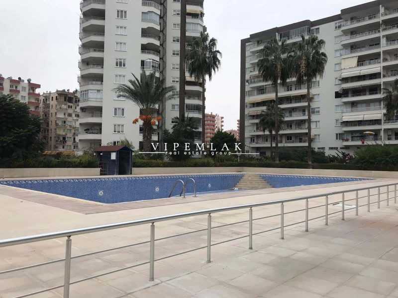 Davultepe Vivaldi Sitesinde Deniz Manzaralı 3+1 Bağımsız Mutfak Satılık Daire