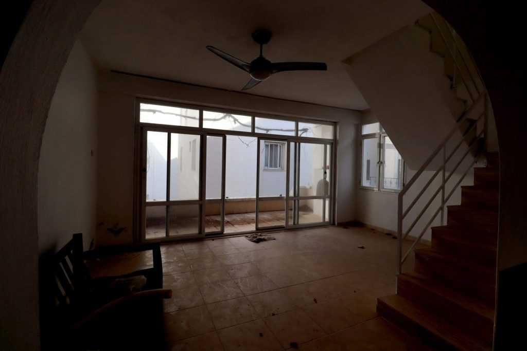 Tömük Güneykent Sahil Sitesi Denize Sıfır Site İçerisinde 2+1 Dublex Daire