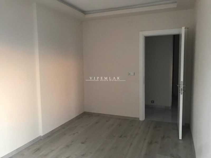 erdemli akdeniz mahallesinde hacı ömer serin sitesinde 3+1 bağımsız mutfak satılık daire