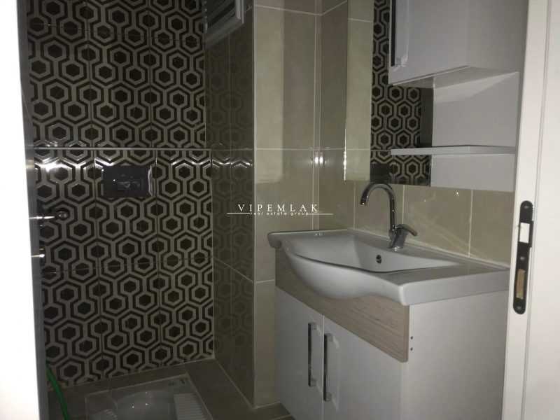 erdemli akdeniz mahallesinde hacı ömer serin sitesinde 3+1 bağımsız mutfak satılık daire