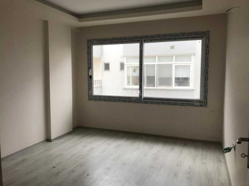 erdemli alata mahallesinde sahil yolunda 2+1 satılık daire