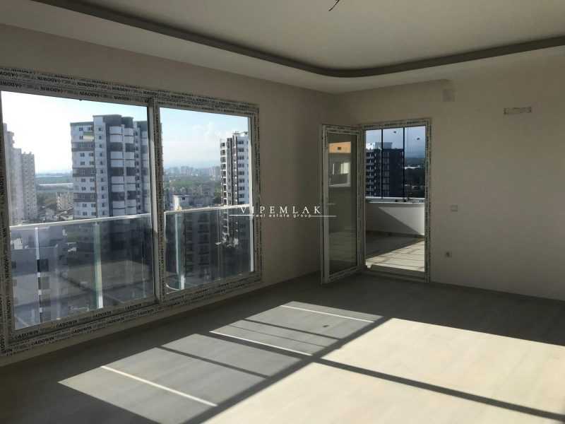 mezitli tece akşahin sitesinde havuzlu 2+1 satılık lüks daire