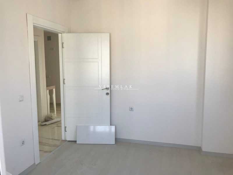 mezitli tece akşahin sitesinde havuzlu 2+1 satılık lüks daire