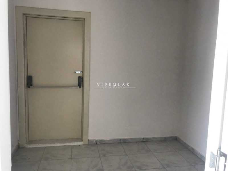 mezitli tece akşahin sitesinde havuzlu 2+1 satılık lüks daire