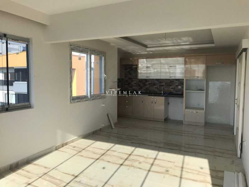 mezitli tece akşahin sitesinde havuzlu 2+1 satılık lüks daire