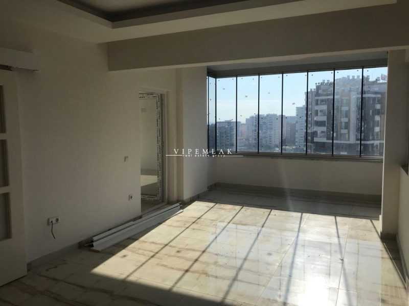 mezitli tece akşahin sitesinde havuzlu 2+1 satılık lüks daire