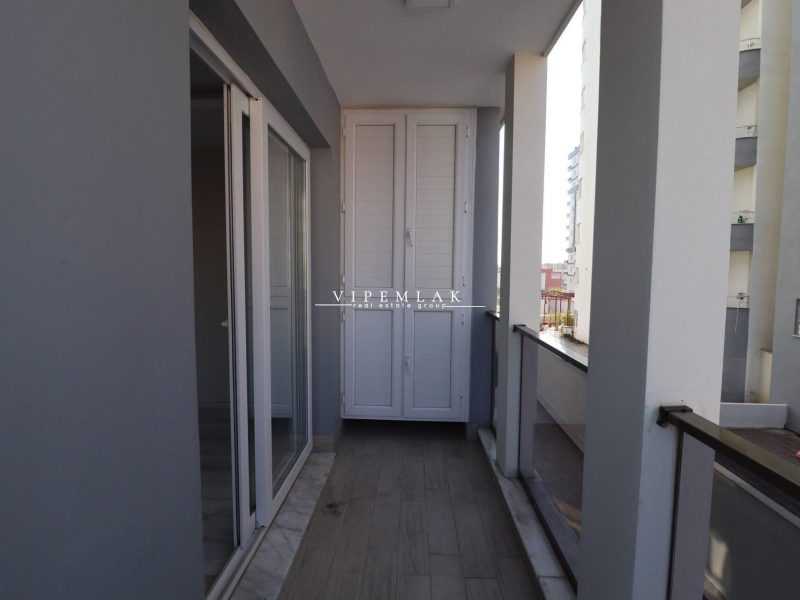 Erdemli Bulvar Yeşilyurt Sitesinde 5+1 Satılık Lüks Daire