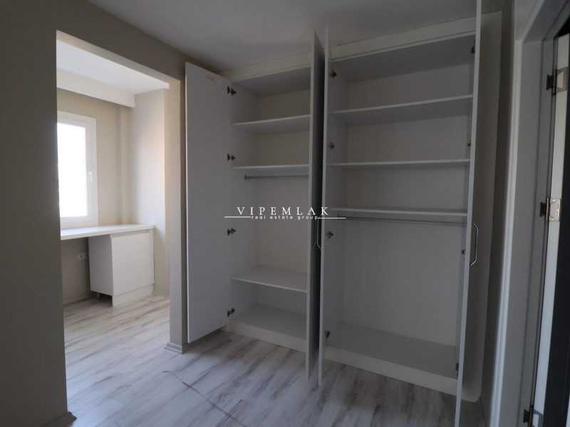 Erdemli Bulvar Yeşilyurt Sitesinde 5+1 Satılık Lüks Daire