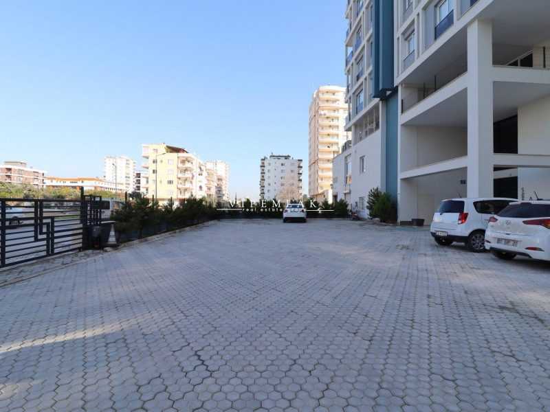 Erdemli Bulvar Yeşilyurt Sitesinde 5+1 Satılık Lüks Daire