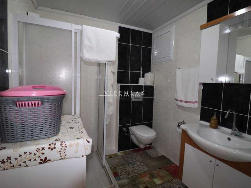 Erdemli Merkez Türbe Caddesi Florya Towers Sitesinde 3+1 Bağımsız Mutfak Satılık Daire