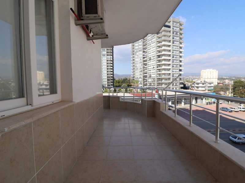 Erdemli Merkez Türbe Caddesi Florya Towers Sitesinde 3+1 Bağımsız Mutfak Satılık Daire