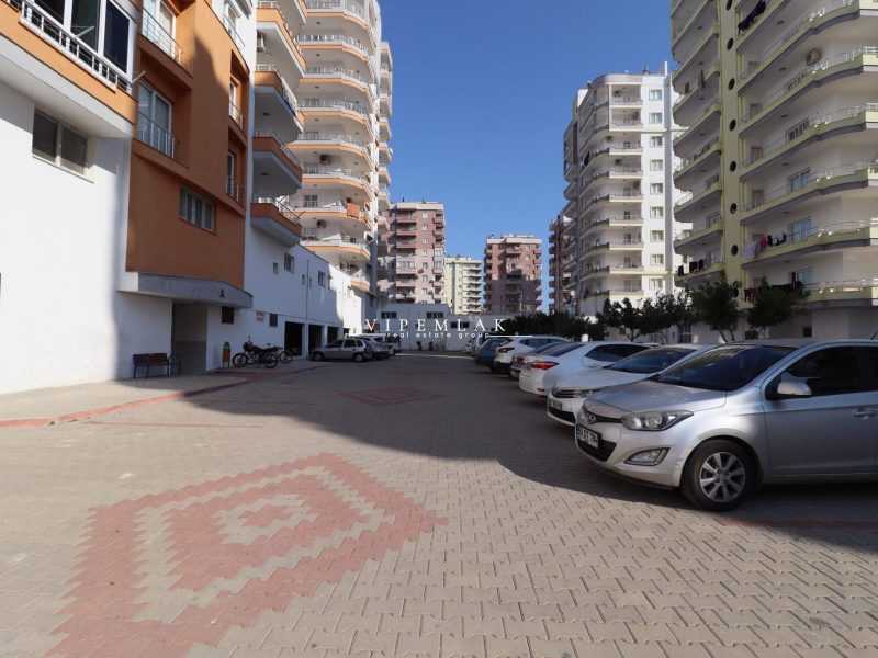 Erdemli Merkez Türbe Caddesi Florya Towers Sitesinde 3+1 Bağımsız Mutfak Satılık Daire
