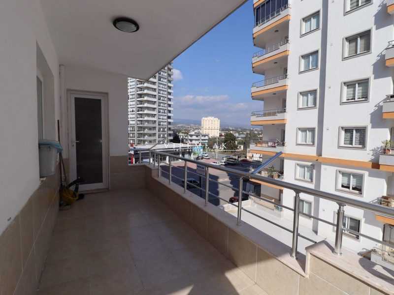 Erdemli Merkez Türbe Caddesi Florya Towers Sitesinde 3+1 Bağımsız Mutfak Satılık Daire