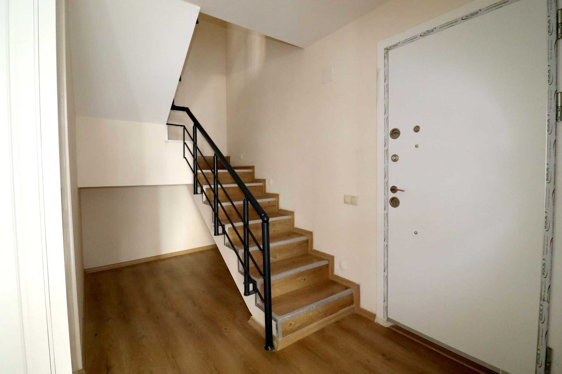 Mersin Erdemli Alata Neighborhood 5 + 1 Luxe duplex appartement te koop