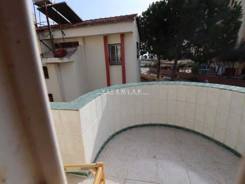 ARPAÇBAHŞİŞ’TE DENİZE SIFIR SİTEDE SATILIK VİLLA