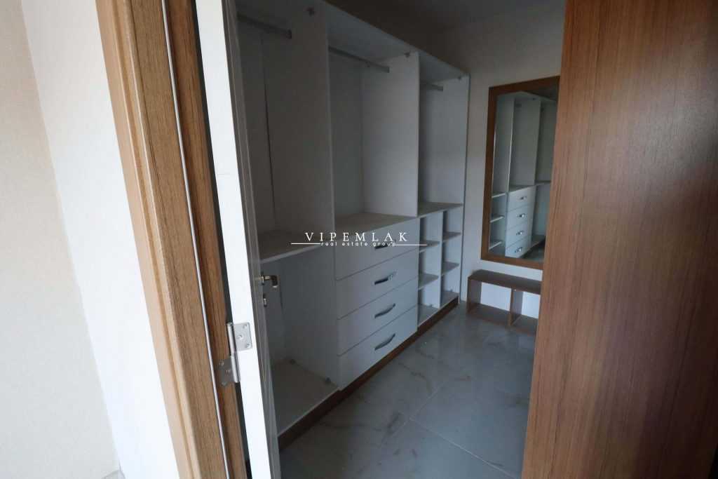 ERDEMLİ ÖZBORAK İNŞAATTA ACİL SATILIK 4+1 LÜKS DAİRE
