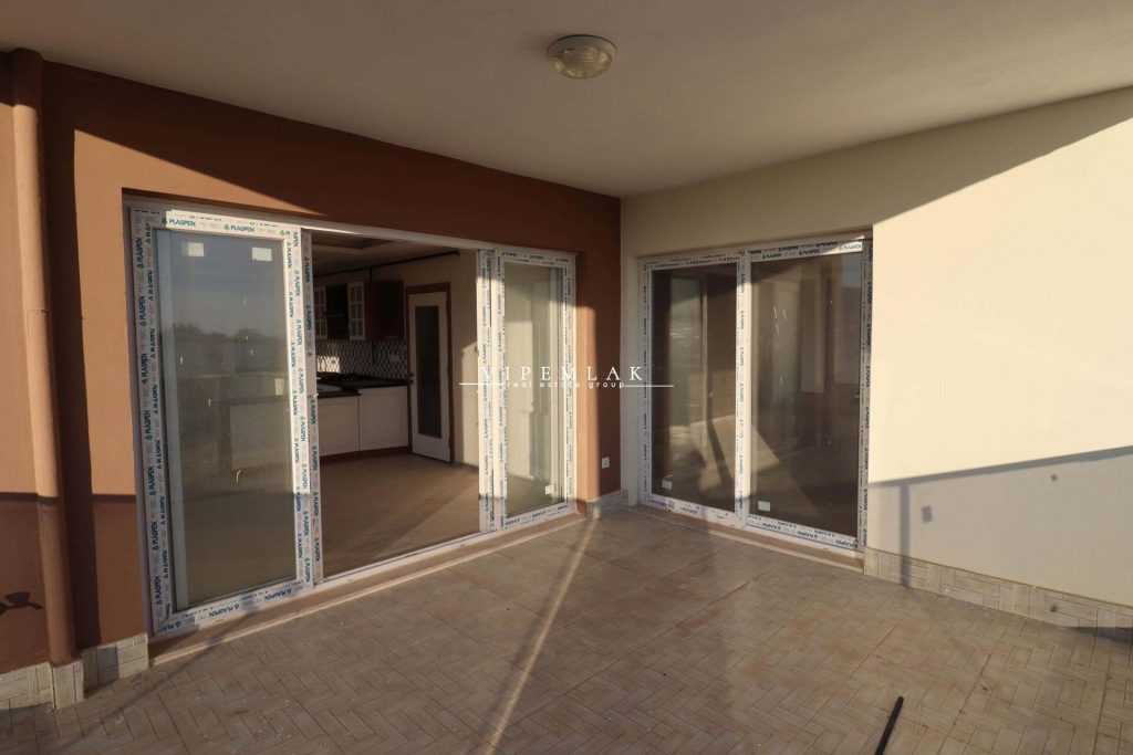 ERDEMLİ ÖZBORAK İNŞAATTA ACİL SATILIK 4+1 LÜKS DAİRE