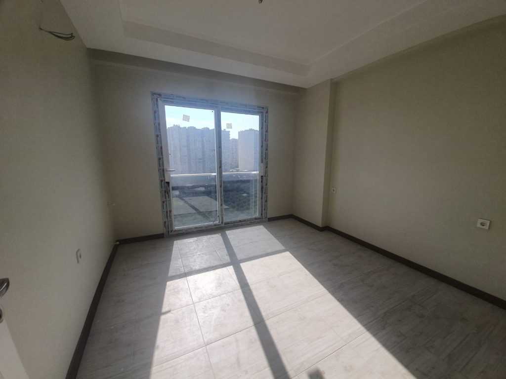 ÇEŞMELİ PARK DA SATILIK YÜKSEK KAT 1+1 DAİRE