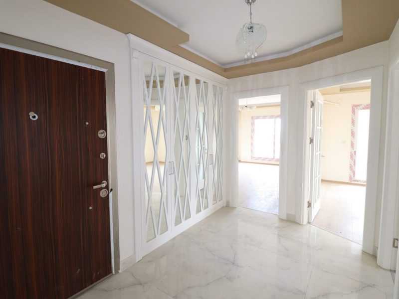 Erdemli Alata Merintur Sitesinde 3+1 Teraslı Satılık Daire