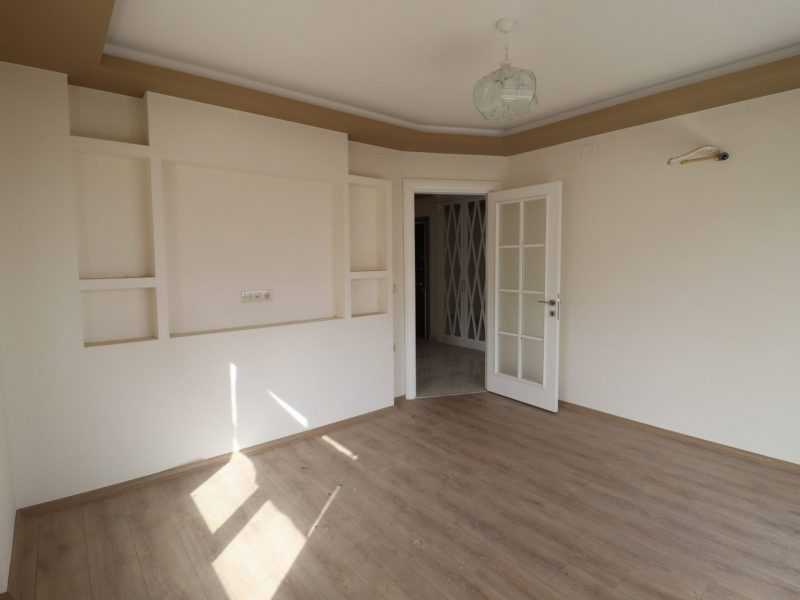 Erdemli Alata Merintur Sitesinde 3+1 Teraslı Satılık Daire