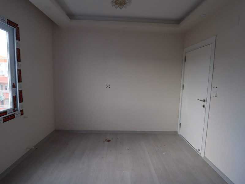 Erdemli Emniyet Müdürlüğü Civarında 2+1 Satılık Daire