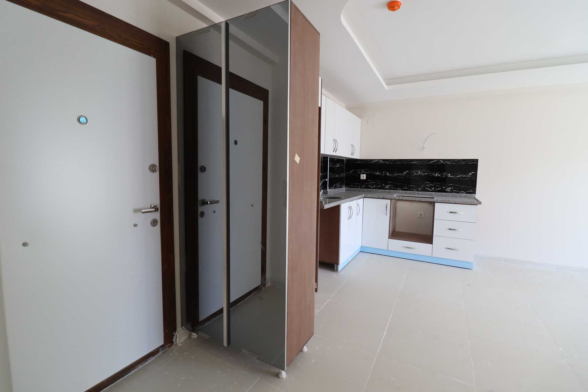 Mersin Erdemli Arpaçbahşiş Solin Park Complex 2+1 Wohnung mit Meerblick zu verkaufen