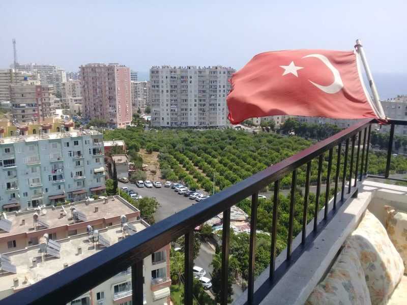TÖMÜK YÜCESOY SITESINDE SATILIK YÜKSEK KAT 3+1 DAIRE