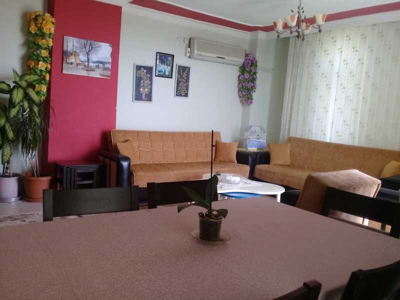 TÖMÜK YÜCESOY SITESINDE SATILIK YÜKSEK KAT 3+1 DAIRE