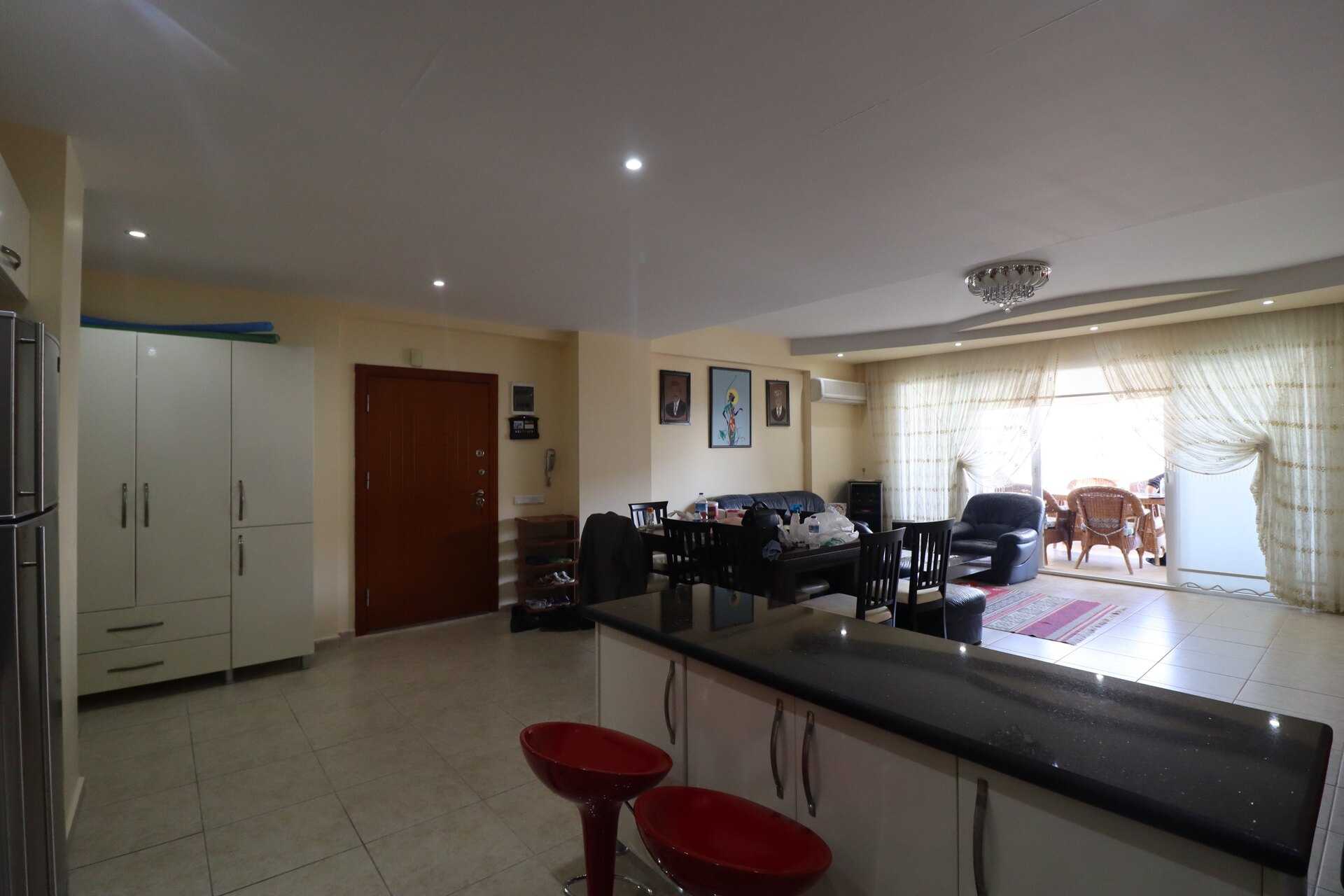 Mersin Queenaba Compound Zeezicht 3 + 1 Flat te koop