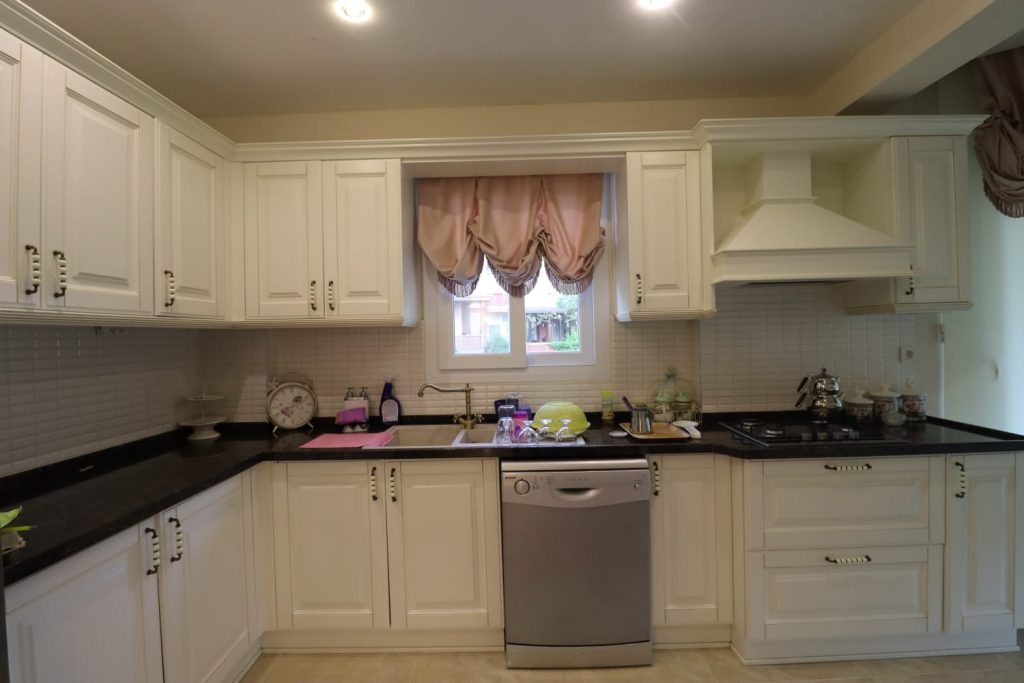Kumkuyu Altınportakal Sitesi Satılık 4+1 Denize Sıfır Bağımsız  Villa