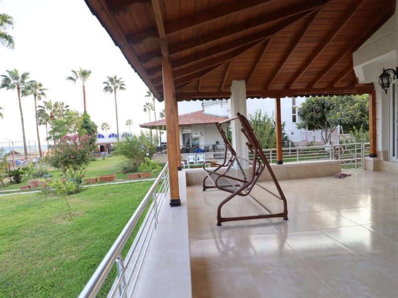 Kumkuyu Altınportakal Sitesi Satılık 4+1 Denize Sıfır Bağımsız Villa