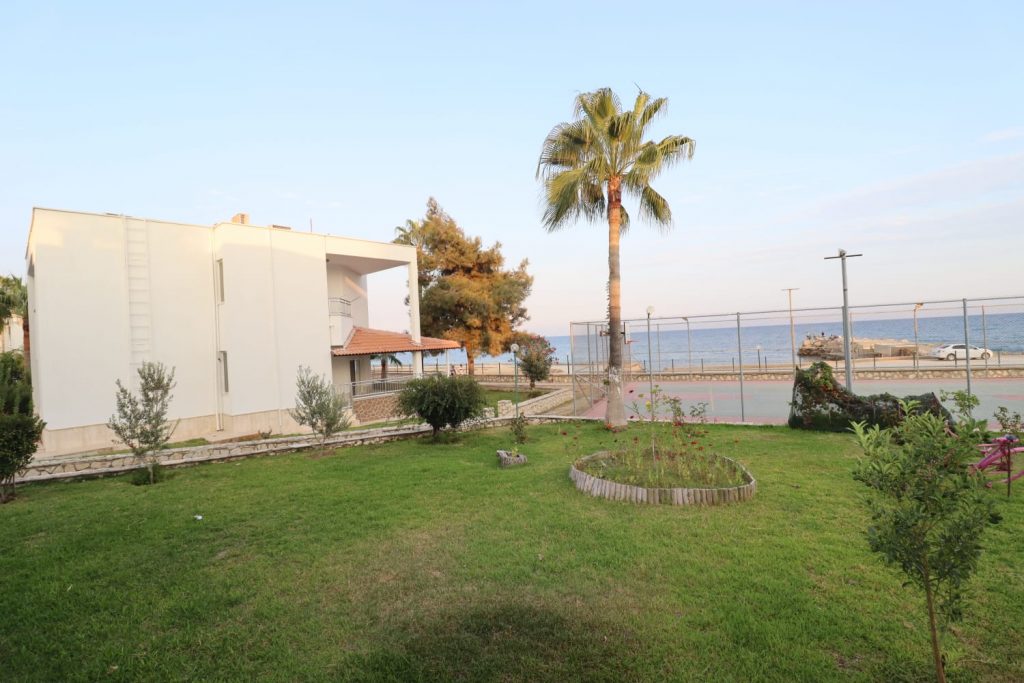 Kumkuyu Altınportakal Sitesi Satılık 4+1 Denize Sıfır Bağımsız  Villa