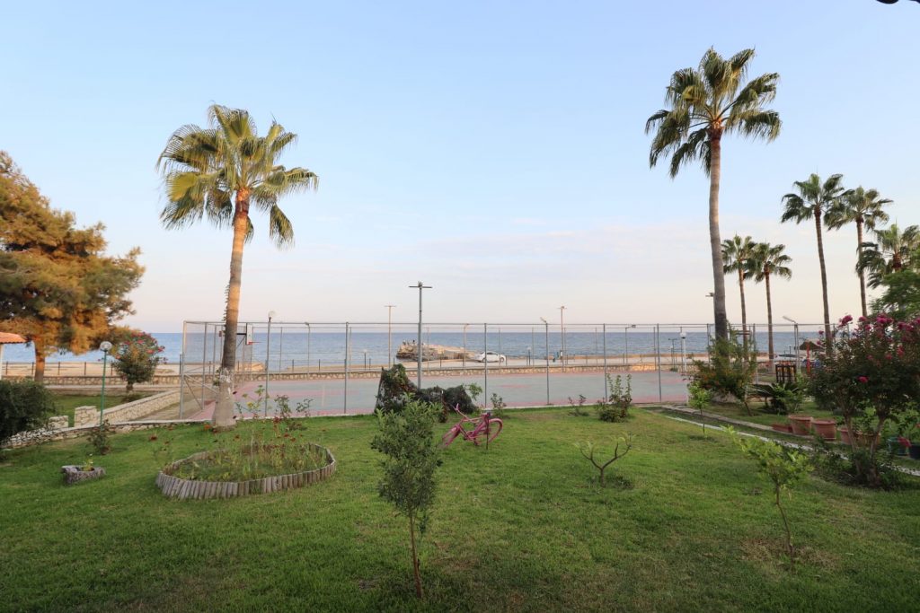 Kumkuyu Altınportakal Sitesi Satılık 4+1 Denize Sıfır Bağımsız  Villa
