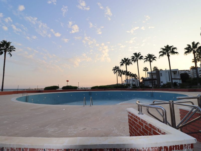 Kumkuyu Altınportakal Sitesi Satılık 4+1 Denize Sıfır Bağımsız Villa