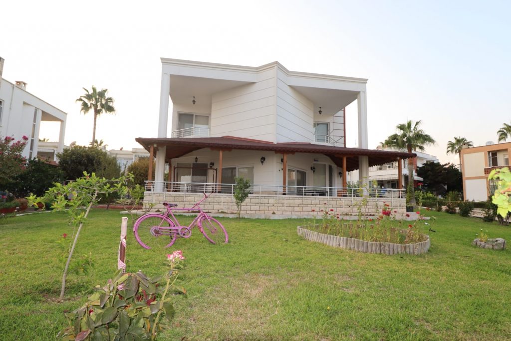 Kumkuyu Altınportakal Sitesi Satılık 4+1 Denize Sıfır Bağımsız  Villa