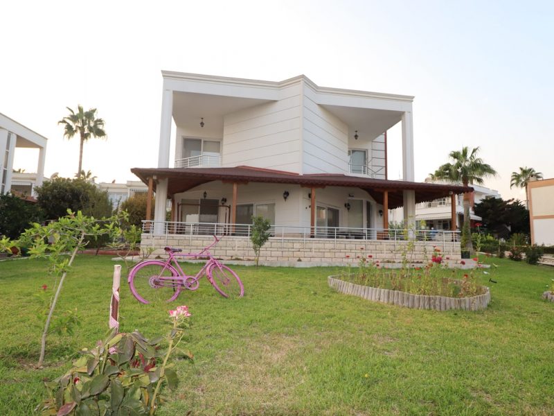 Kumkuyu Altınportakal Sitesi Satılık 4+1 Denize Sıfır Bağımsız Villa